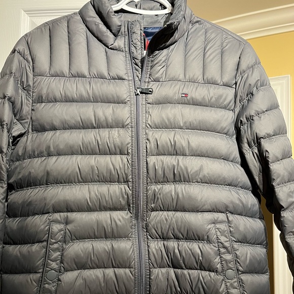 Tommy Hilfiger men’s light weight down  packable puffer jacket - Picture 1 of 10